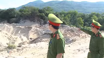 Ồ ạt khai thác cát trái phép ở khu kinh tế Chân Mây - Lăng Cô