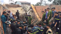 Sập dàn giáo, 1 người chết, 1 người bị thương