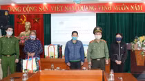 Tặng hơn 200 suất quà cho người lao động di cư gặp hoàn cảnh khó khăn