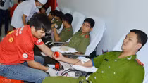 Đoàn Thanh niên Tổng cục V tham gia hiến máu