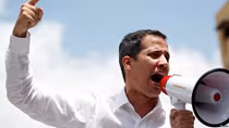 Venezuela chìm trong hỗn loạn