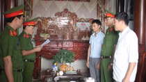 Bắt tạm giam chủ sản xuất hơn 2 triệu lít xăng giả ở Nghệ An