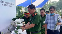 “Tưởng nhớ người đi, vì người ở lại”