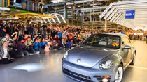 Hãng xe Volkswagen chính thức dừng sản xuất “con bọ” Beetle