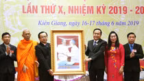 Tăng cường củng cố, mở rộng khối đại đoàn kết toàn dân tộc, hướng mạnh về cơ sở