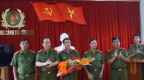 Khen thưởng lực lượng điều tra khám phá nhiều vụ án lớn