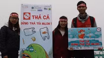 Cảm động với thông điệp “Thả cá đừng thả túi nilon”