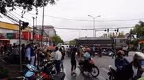 Xe tải kéo lê xe máy, một phụ nữ tử vong