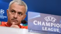 Ống nhòm sân cỏ: Manchester United thua đau chủ nhà Basel