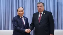 Thủ tướng tiếp xúc song phương bên lề Diễn đàn "Vành đai và Con đường’"