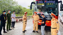 Công an Thanh Hoá kiểm soát chặt người và phương tiện vào địa bàn tỉnh
