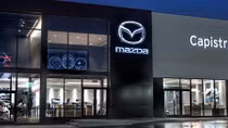 Ủng hộ chống COVID-19, Mazda thay dầu và rửa xe miễn phí cho mọi nhân viên y tế
