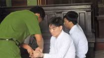Bi kịch gia đình từ những cuộc tình ngang trái