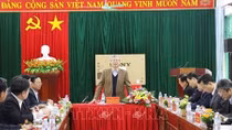 Thường trực Ban Bí thư Trần Quốc Vượng làm việc tại Hòa Bình
