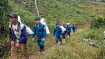 Những nẻo đường cõng hàng cứu trợ
