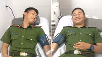 Hai Trung úy Công an kịp thời hiến máu cứu sống bệnh nhân