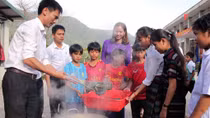 Đượm nghĩa thầy trò ngày xuân