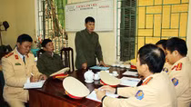 Giữ bình yên tuyến đường thủy sông Đà