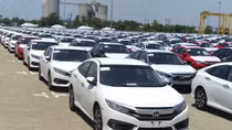 Ảnh hưởng của COVID-19, doanh số xe tại thị trường Việt rớt thê thảm