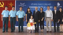 Bàn giao căn hộ cho gia đình Đại tá phi công Trần Quang Khải