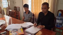 Xử lý nhóm cho vay lãi nặng nghiện ma túy và thủ sẵn “hàng nóng”