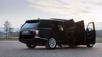 Klassen “hô biến” Range Rover thành limo chống đạn cấp VR8