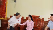 Bộ trưởng Tô Lâm thăm, tặng quà thương binh và gia đình người có công