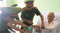 Cấp thẻ căn cước công dân lưu động cho bệnh nhân đang điều trị tại bệnh viện