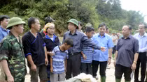 Phó Chủ tịch Quốc hội kiểm tra công tác khắc phục hậu quả thiên tai tại Mù Cang Chải