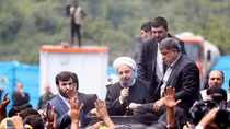 Tranh cử Tổng thống Iran: Lựa chọn khó khăn cho tới phút cuối cùng