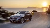 Xe sang của Mercedes-Benz bị triệu hồi vì lỗi... rơi túi khí