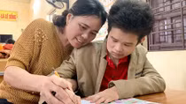 Những trang giáo án nặng tình thương