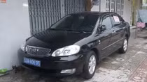 Xe biển số xanh rao bán trên... vỉa hè