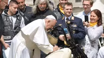 Có thêm chữ ký của Giáo hoàng Francis, siêu mô tô có giá 2,6 tỷ đồng