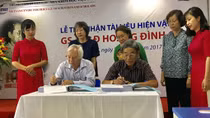 Tiếp nhận 6.000 tài liệu, hiện vật của Giáo sư, AHLĐ Hoàng Đình Cầu