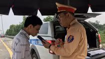 Cần ngăn chặn “ma men” sau tay lái