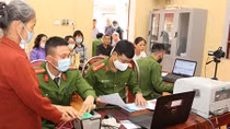Những chuyện cảm động ở điểm cấp căn cước công dân