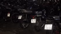 Tụ tập đua xe giữa đêm trong cao điểm dịch
