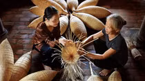 Xây dựng thương hiệu để làng nghề vươn khỏi “lũy tre làng”