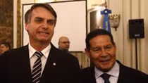 Brazil: Khó khăn bủa vây Tổng thống Bolsonaro