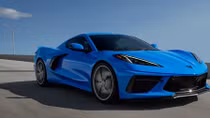 Người dùng bóc mẽ siêu xe Chevrolet Corvette C8 vì... đường kim mũi chỉ