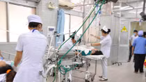 Mổ cấp cứu xuyên đêm cứu 1 bệnh nhân bị đâm thủng ngực