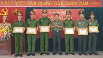 Công an Quảng Trị huy động tối đa nguồn lực giúp dân ứng phó, khắc phục hậu quả bão lụt