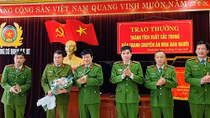 Trao thưởng các đơn vị xuất sắc trong đấu tranh phòng chống tội phạm