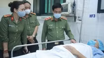 Xử lý nghiêm kẻ chống người thi hành công vụ khiến trung úy Cảnh sát gãy chân