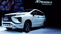 Dân sắm xe chạy Tết, doanh số bán hàng đạt kỷ lục