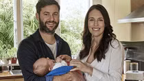 Thủ tướng New Zealand với “vai trò kép”: Làm mẹ và làm thủ tướng