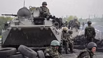 Ukraine: Ném đá có động ao bèo?