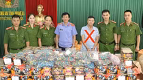 Bắt đối tượng mua bán hơn nửa tấn pháo nổ