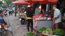 Bất an ở chợ tự phát quanh các khu công nghiệp